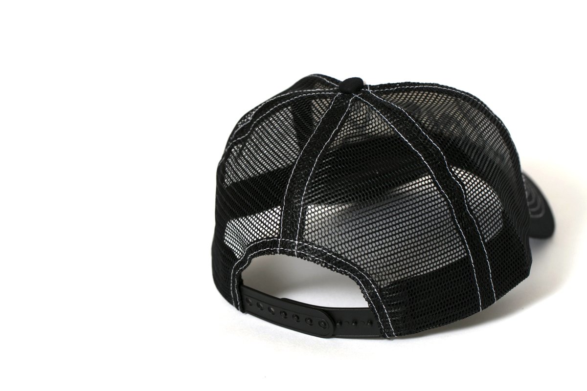 Love Cursive Trucker Black/White/Black